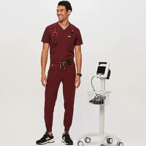 Figs Burgundy Color Tansen Scrub Pants & Leon Scrub Top Set Size XL Men’s